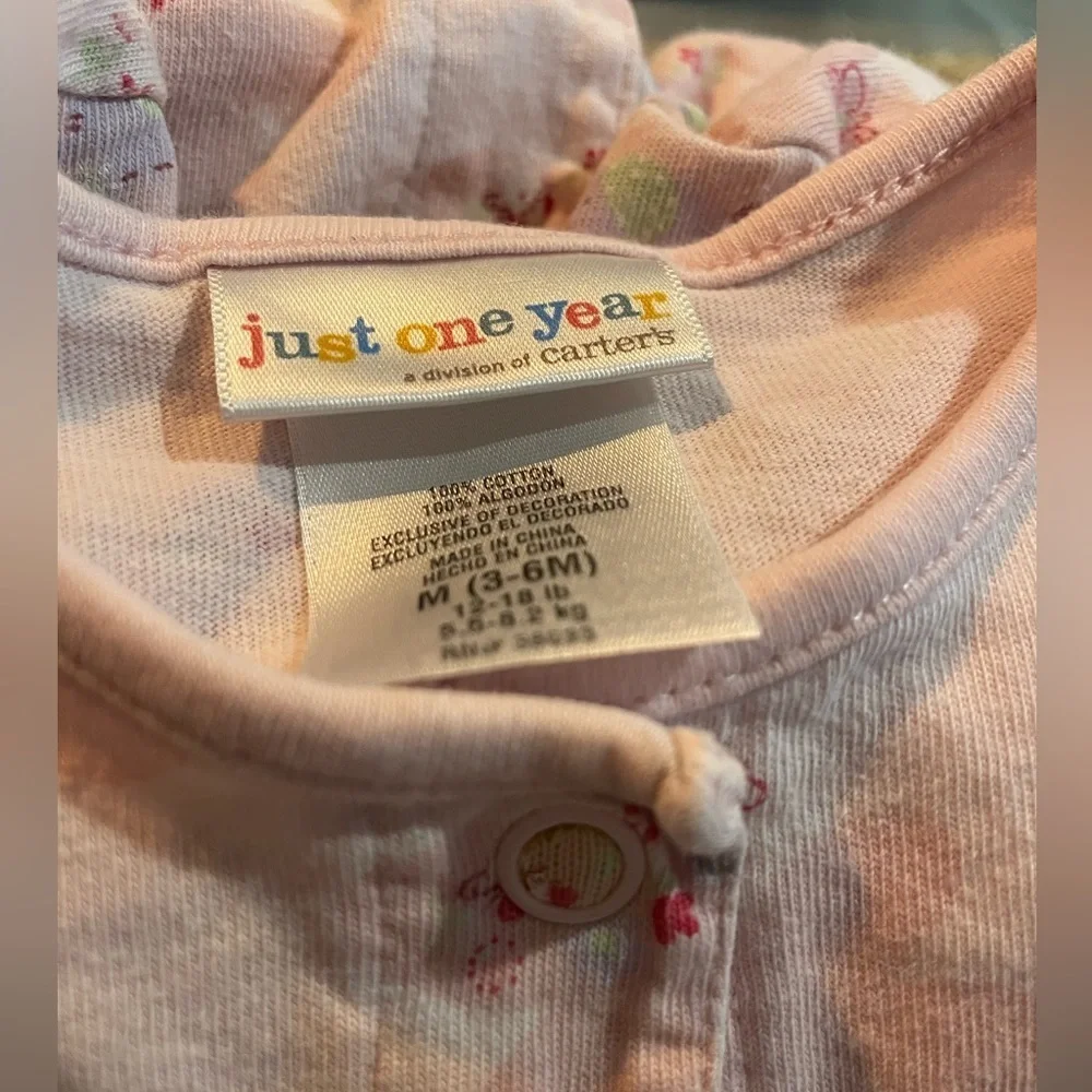 Carter’s long sleeve footed sleeper
